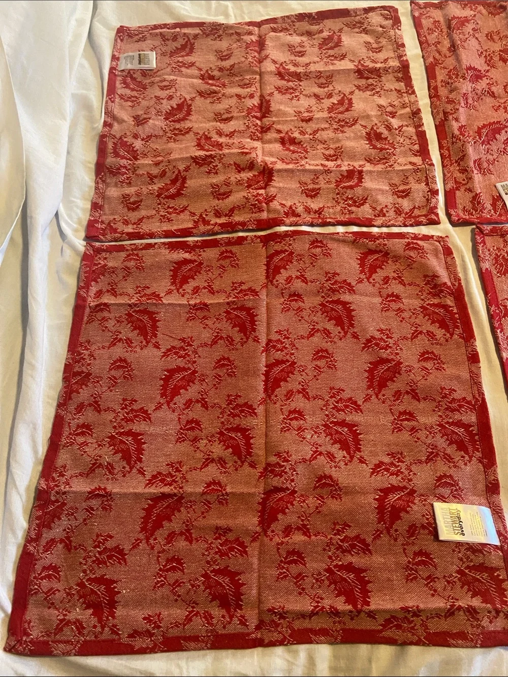 Martha Stewart Everyday Red and Cream Leaf Jacquard Napkins and Placemats